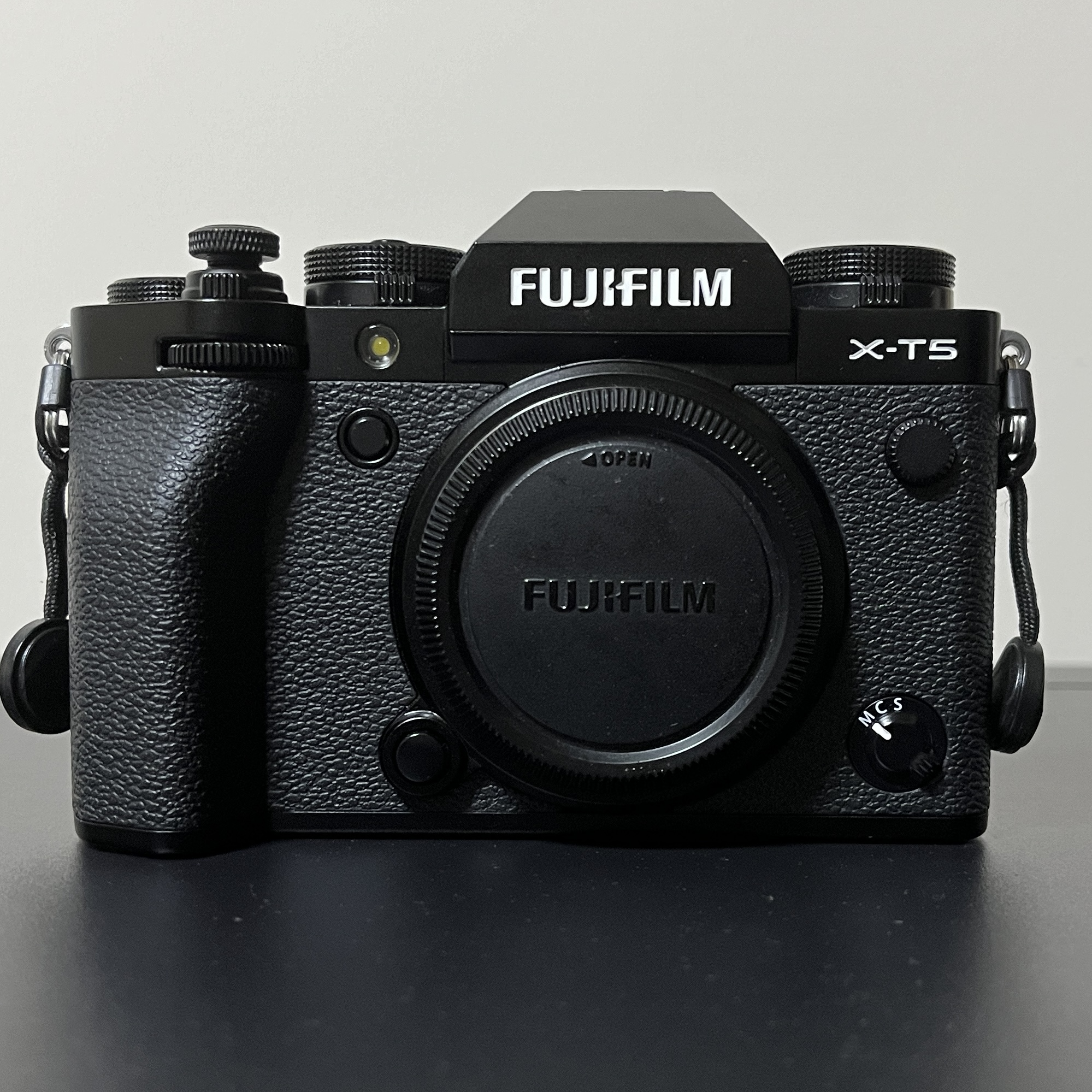 FUJIFILM X-T5